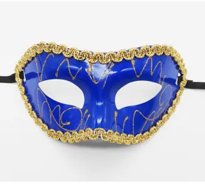 Blaue Halloween Maske mit goldenem Glitzer und Borte fuer Kostuemparty und Maskenball.