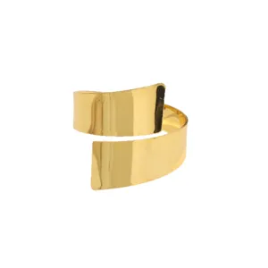 Moderno servilletero de metal dorado con espiral irregular para decoración de mesa.