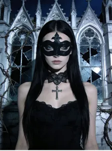 Masque en dentelle sexy gothique et collier ras du cou avec pendentif croix fete Halloween.