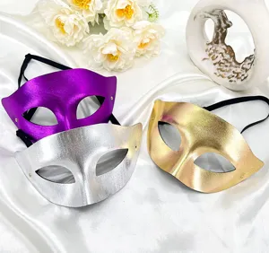 PVC Maskerade Augenmaske Set in Violett Silber Gold Venedig Party Kostüm Zubehör Detailansicht