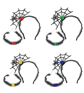 Halloween Spinnennetz Haarreif und Spitzen Halsband Detailansicht mit Farbvarianten.