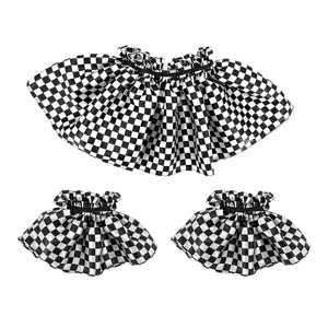 Zwart-wit geruite clownskostuumset met geruffelde kraag en manchetten voor circusfeestjes.