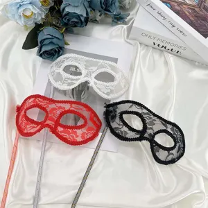 Elegante Venetianische Spitze Maskerade Maske Für Damen Halloween Feiertagsparty Handstab Teilhandgefertigt Hohle Spitze Halbgesichtsmaske Performance Requisite