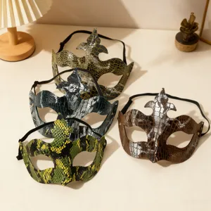 Set di maschere di carnevale mezza faccia per feste balli ed eventi serali alla moda
