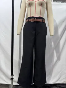 Pantalon decontracte femme taille haute jambe droite avec belle ceinture marron ete.