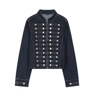 Damen modische Jeansjacke im europäischen Stil mit Stehkragen und eleganten Knopfdetails.