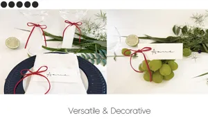 Tarjetas de sitio de mesa con cintas rojas etiquetas de nombres decoración de cena cincuenta