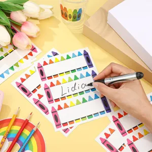 Étiquettes de nom de crayon personnalisées pour étudiants, idéales pour la rentrée scolaire.