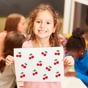 Jolis autocollants motif cerise et étiquettes personnalisées pour cartes de vœux et loisirs.