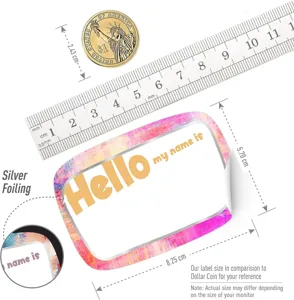 Aanpasbare naamsticker met aquarel patroon en zilveren folierand voor schoolgebruik.