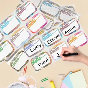 Kleurrijke zelfklevende naamstickerstickers voor studenten en klaslokaal etikettering.