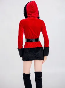 Détails du costume de Noël à capuche sexy, vue arrière avec bordure en peluche noire.