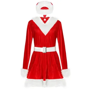 Ensemble costume de Père Noël femme avec robe velours rouge, fourrure blanche et ceinture.