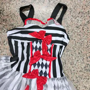 Vestido de disfraz de payaso a rayas blanco y negro para mujer con lazos de lentejuelas rojas