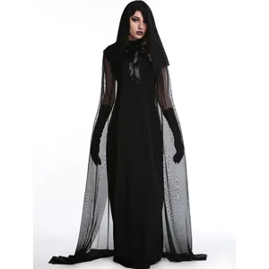 Déguisement de sorcière Halloween noir à capuche avec cape en tulle et gants.