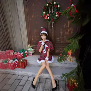 Sexy Christmas cosplay costume for women, red plaid cape and skirt outfit for holiday party.