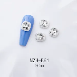Quadratische Kristall-Nagelstrasssteine mit Silberrahmen, 9x9 mm, perfekt für kreative DIY-Nagelkunst.
