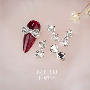 Silberne Schleife Nagelkunst Charms 14x7mm Legierung Strass DIY Maniküre Zubehör