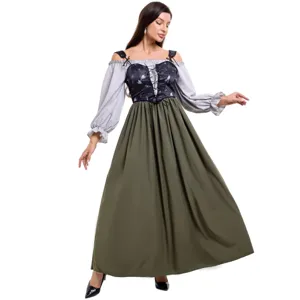 Detailansicht des mittelalterlichen Renaissance Vintage Kostümkleides mit Langarm.