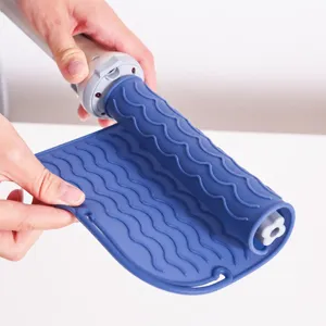 Tappetino e custodia termoresistente in silicone per ferro arricciacapelli antiscivolo