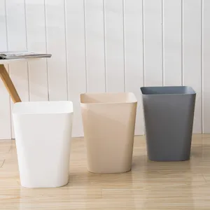 Poubelle carrée en plastique minimaliste moderne pour la maison et le bureau, unie et pratique.