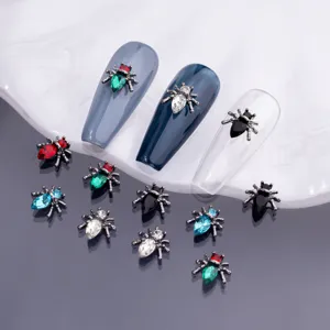 Gothic Legierung Strass Spinne Nagelkunst Dekoration Retro Dunkel Halloween Funkelnd Flacher Boden DIY Maniküre Charms Zubehör