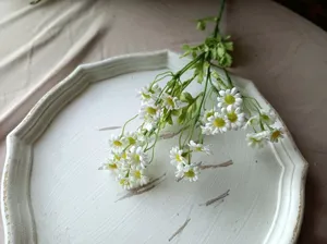 Artificial chamomile flower branch detail, 30 heads faux daisy bouquet for home decor and wedding.