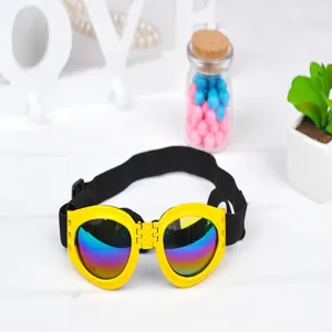 Klappbare Haustiersonnenbrille mit bunten verspiegelten Gläsern für Hunde und Katzen.
