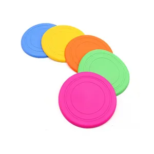 Set di frisbee per cani in morbido silicone colorato per giochi e addestramento all'aperto.