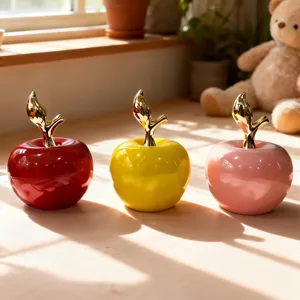 Ornamenti di mele in ceramica con steli dorati, graziosi regali di decorazione per la casa.