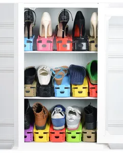Portascarpe doppio regolabile organizer in plastica salva spazio per armadio di casa.