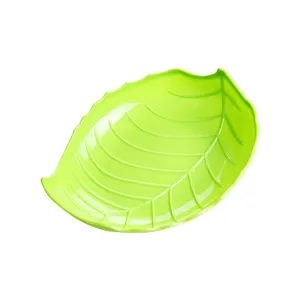 Creative leaf shaped plastic fruit plate and candy dish minimalist snack tray green