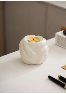 Portacandele in ceramica bianca, elegante supporto per lumini per decorazione tavola.