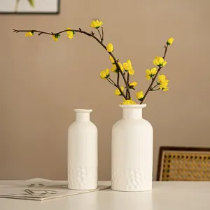 Vase à Fleurs en Céramique Blanche Moderne et Minimaliste Vase Décoratif Texturé Gaufré Pour Maison Salon Bureau Décoration De Bureau