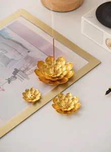 Set bruciatore di incenso in metallo loto dorato, elegante supporto in ottone per bastoncini.