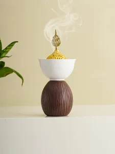 Quemador de incienso creativo moderno con cuenco de hoja y base de madera para la bonita casa