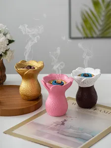 Bruleur encens fleur resine support bois de santal decor interior elegance detail vue