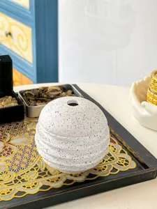 Moderner kreativer runder Keramik Weihrauchbrenner fuer Wohnzimmer arabische Feiertage