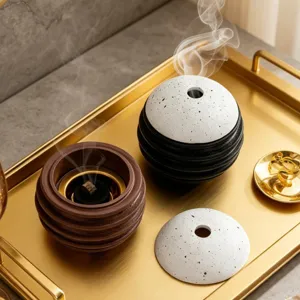 Moderne kreative kugelförmige Keramik Räucherstäbchenhalter Set für Wohnzimmer Aromatherapie.