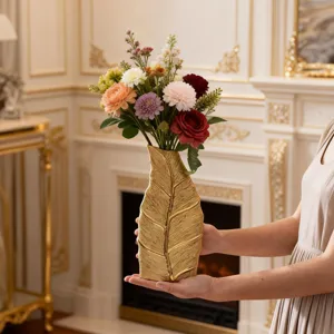 Vase en céramique feuille d'or de luxe avec fleurs artificielles colorées pour la maison