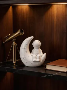 Creative Astronaut Moon Ceramic Ornament Desktop Bookshelf Home Decor Figurine Gift