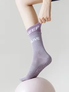 Calze da yoga antiscivolo da donna, calzini da fitness pilates a tubo medio con silicone.