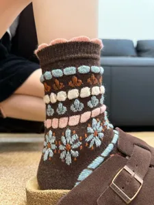 Vintage floral wool socks for women, cute mid-tube stacking socks with lace trim, warm winter hosiery.