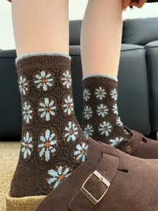 Retro floral knit wool socks for women, vintage style mid-tube cozy winter socks.