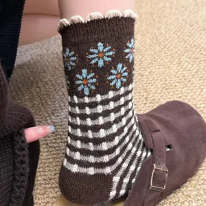 Retro wool socks for women, autumn winter vintage floral knit mid tube thermal hosiery with cute lace trim.