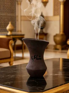Nahost-Stil Harz Taille Weihrauchbrenner elegante Heimdekoration Räuchergefäß mit arabischem Text