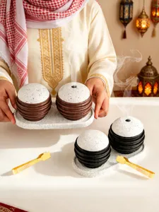 Set di bruciatori d'incenso arabi del Medio Oriente, decorazione per la casa e feste.