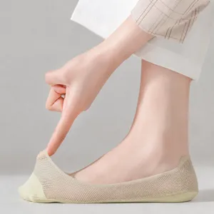 Women summer thin ice silk invisible boat socks non slip shallow cut low shoe socks display