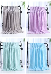 Coral fleece wave pattern bath towel, soft, absorbent, thick home hotel beach towel detail view