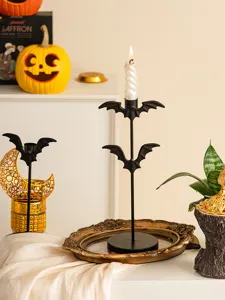 Bougeoir chauve-souris en fer d'Halloween pour déco de table d'intérieur, style métal noir.
